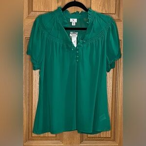 Worthington Short Sleeved Green Blouse with Ruffle Detail